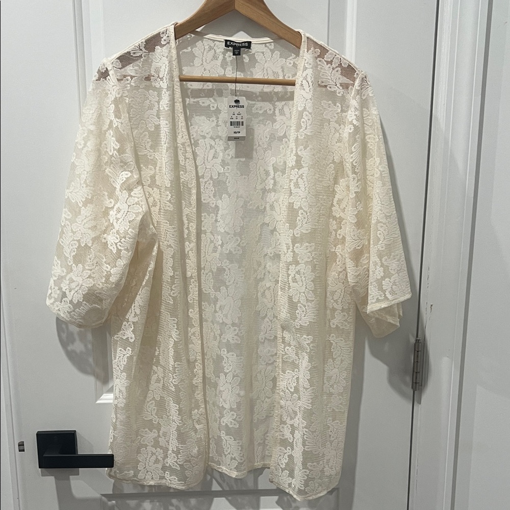 Express Ivory Lace Kimono, Size XS (Fits Oversized).